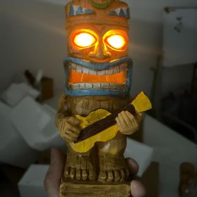 1pc, Drum Tiki Solar Light For Home And Outdoor Decor, Drum Tiki Solar Powered Flickering LED Garden Light Backyard Bongo Tiki Halloween Decorati (model: Ukulele Tiki C)